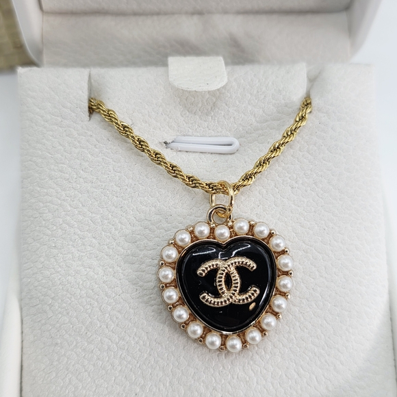 Authentic CHANEL Gold and Black Heart Pendant On Atolea Chain - Picture 1 of 3
